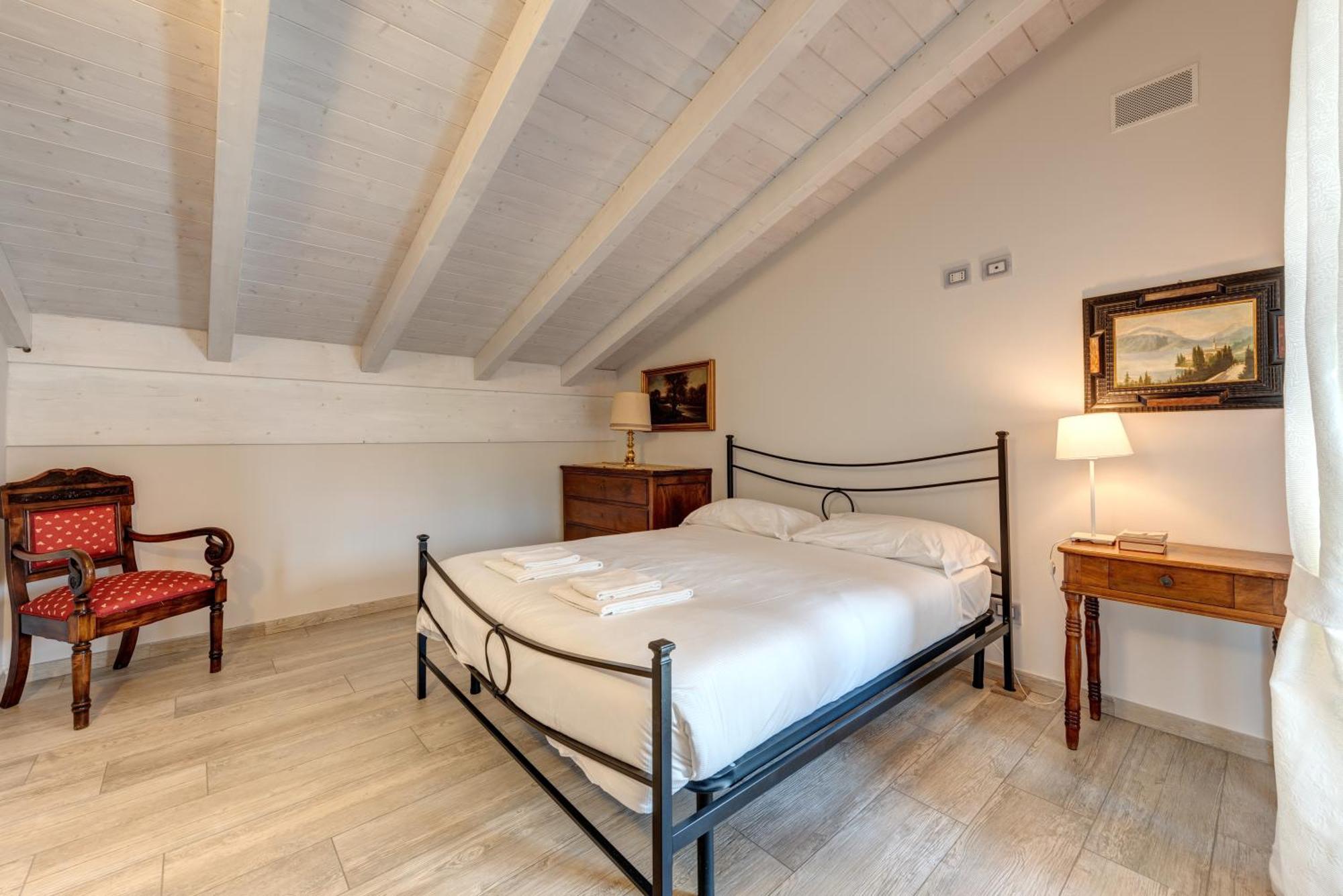 Villa La Corte With Amazing Pool And Garden Colico Exterior foto