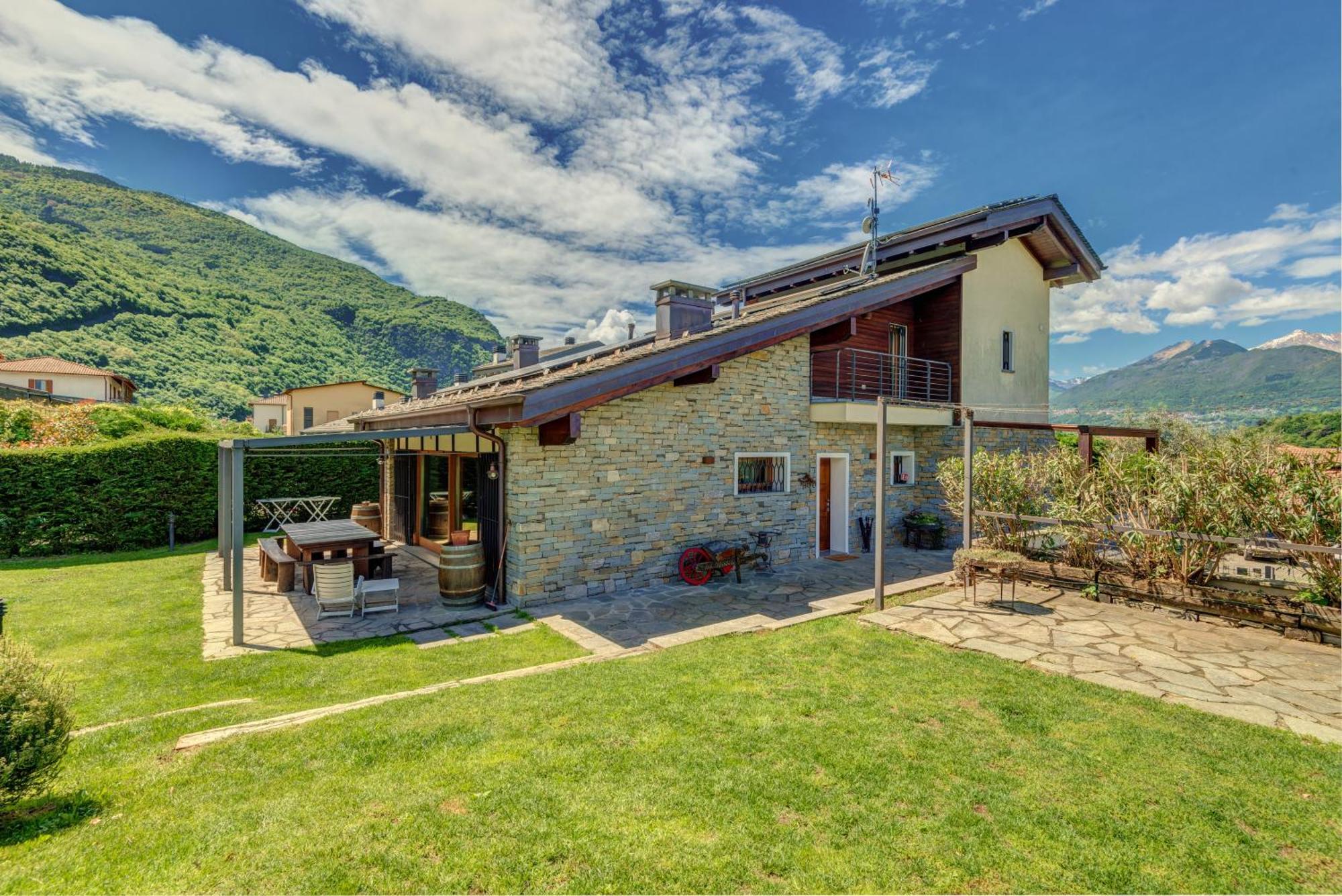 Villa La Corte With Amazing Pool And Garden Colico Exterior foto