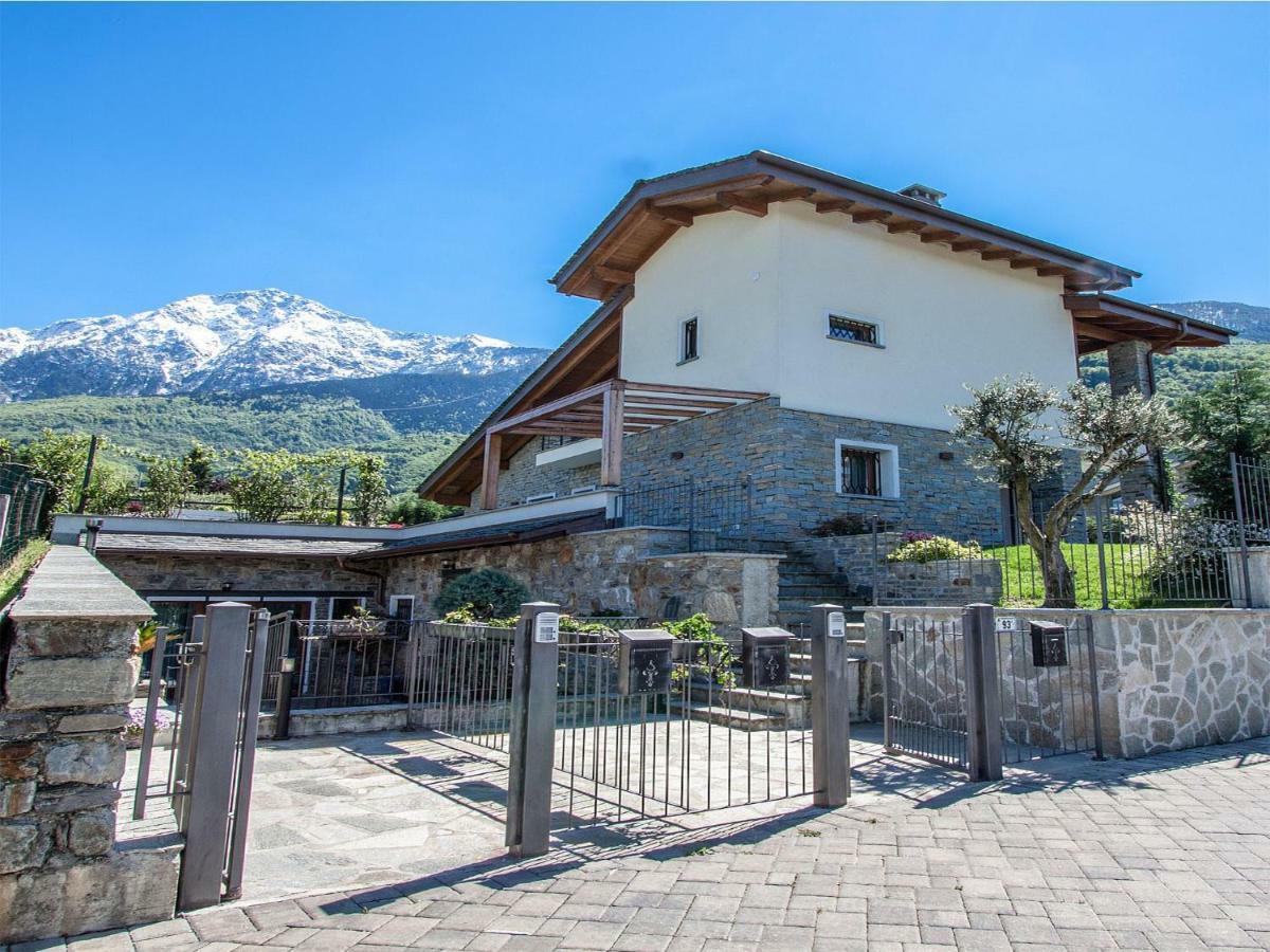 Villa La Corte With Amazing Pool And Garden Colico Exterior foto